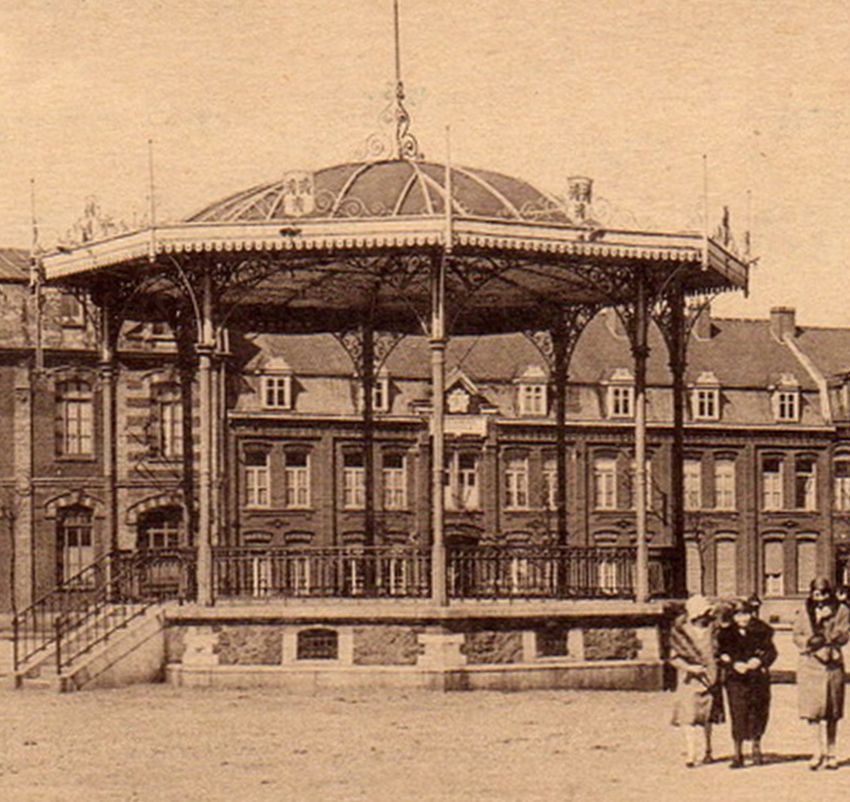 kiosque inaugur par les Allemands en 1914 S026bis