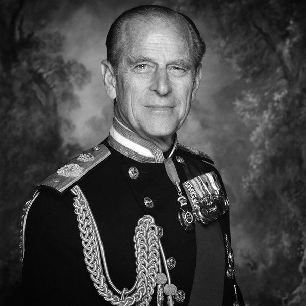 Prince Philip EyhruuVWQAAku2D